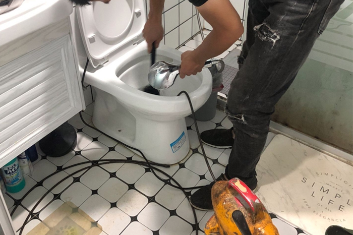 灌南疏通下水道